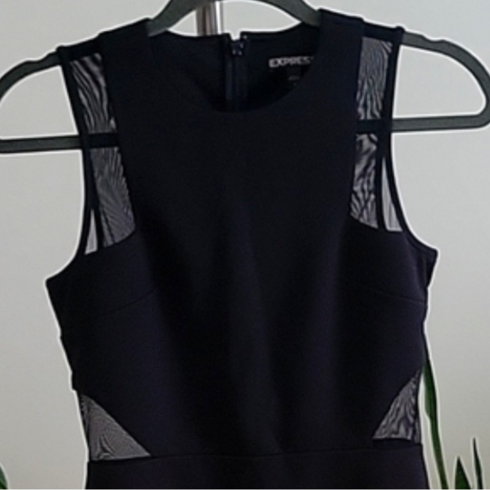 NWT Express Sleek Sexy Sleeveless Black Midi Mesh/Sheer Panel Dress- Size 2